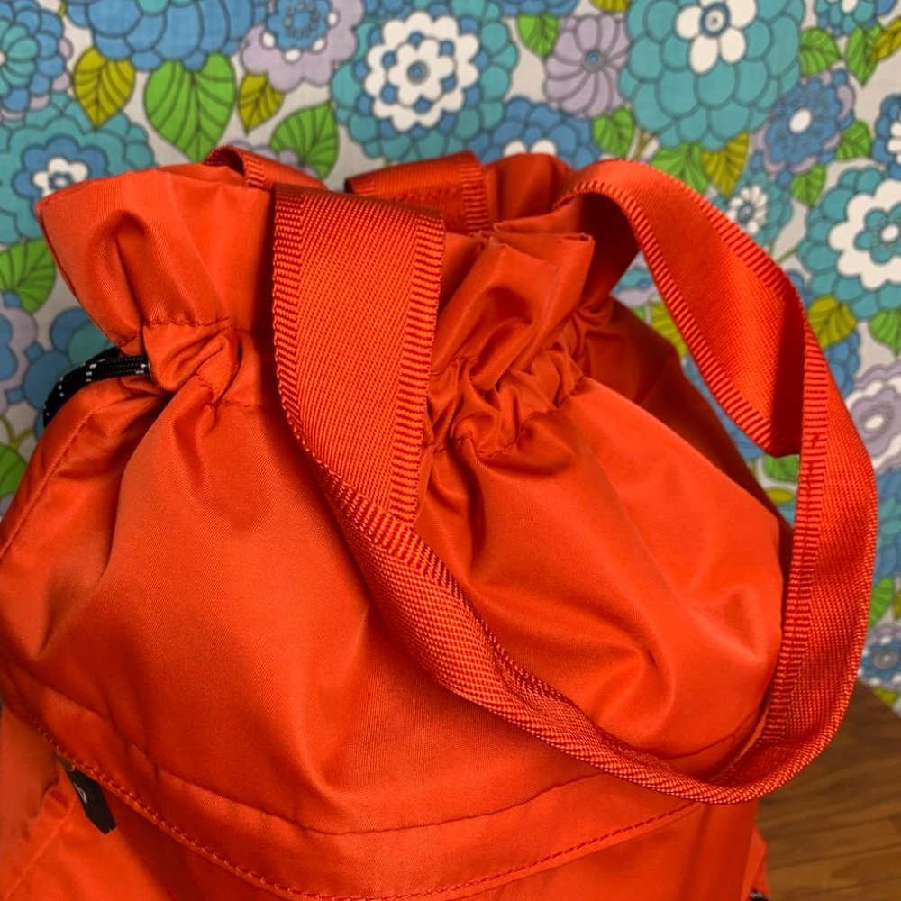 ANDI  Red The Cinch Backpack - Picture 5 of 14